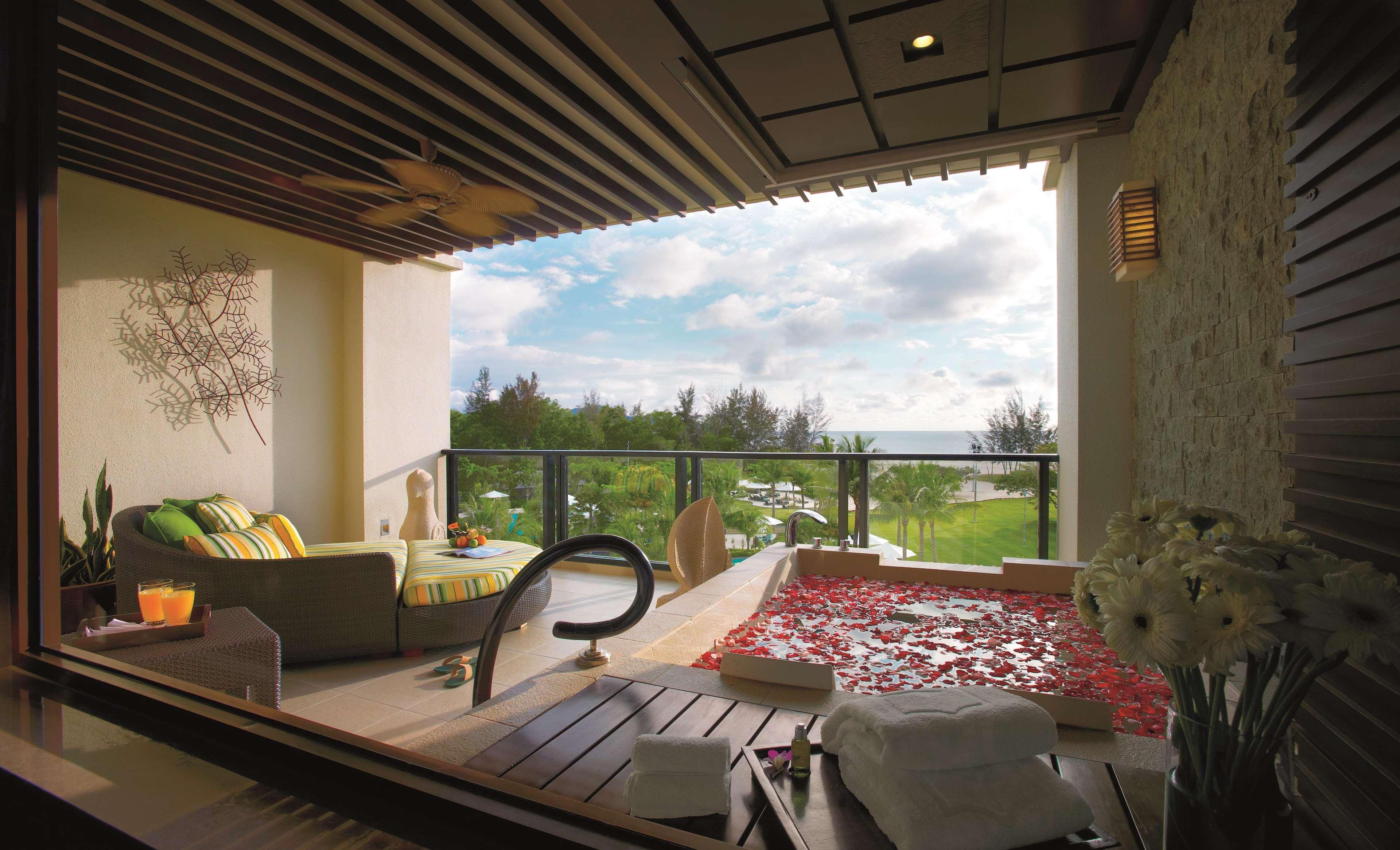Shangri-la Rasa Ria, Resort 5*